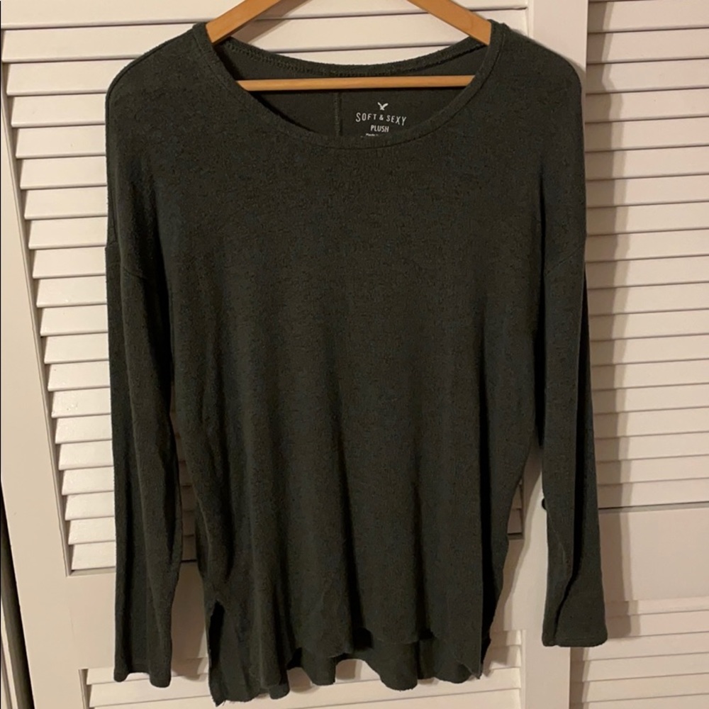 American Eagle sweater